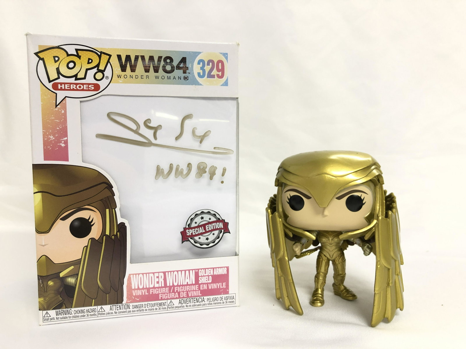 Signed Wonder Woman Gal Gadot Funko Pop: Category: Autograph CollectiblesAutograph By: Gal GadotItem is in great condition with no damage, unframed and certified. Please kindly read our Terms and Conditions before bidding.