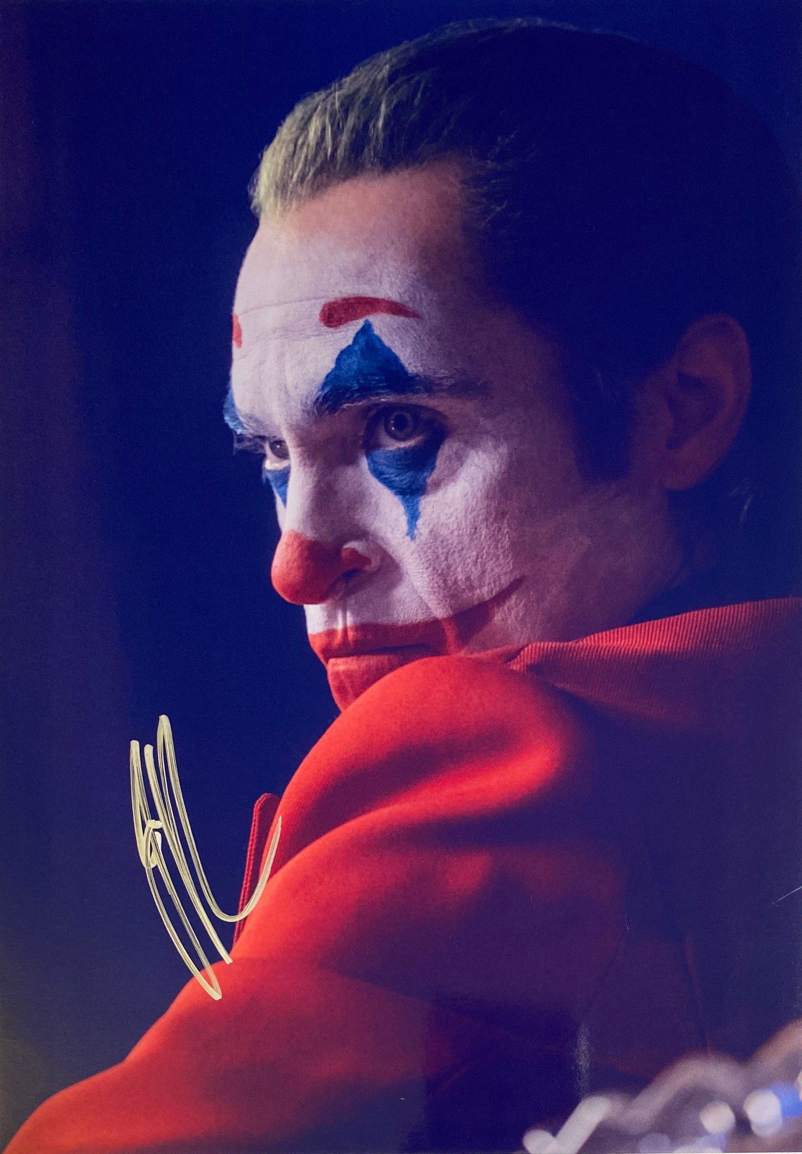 Autograph Signed Joaquin Phoenix Photo (1 of 1)