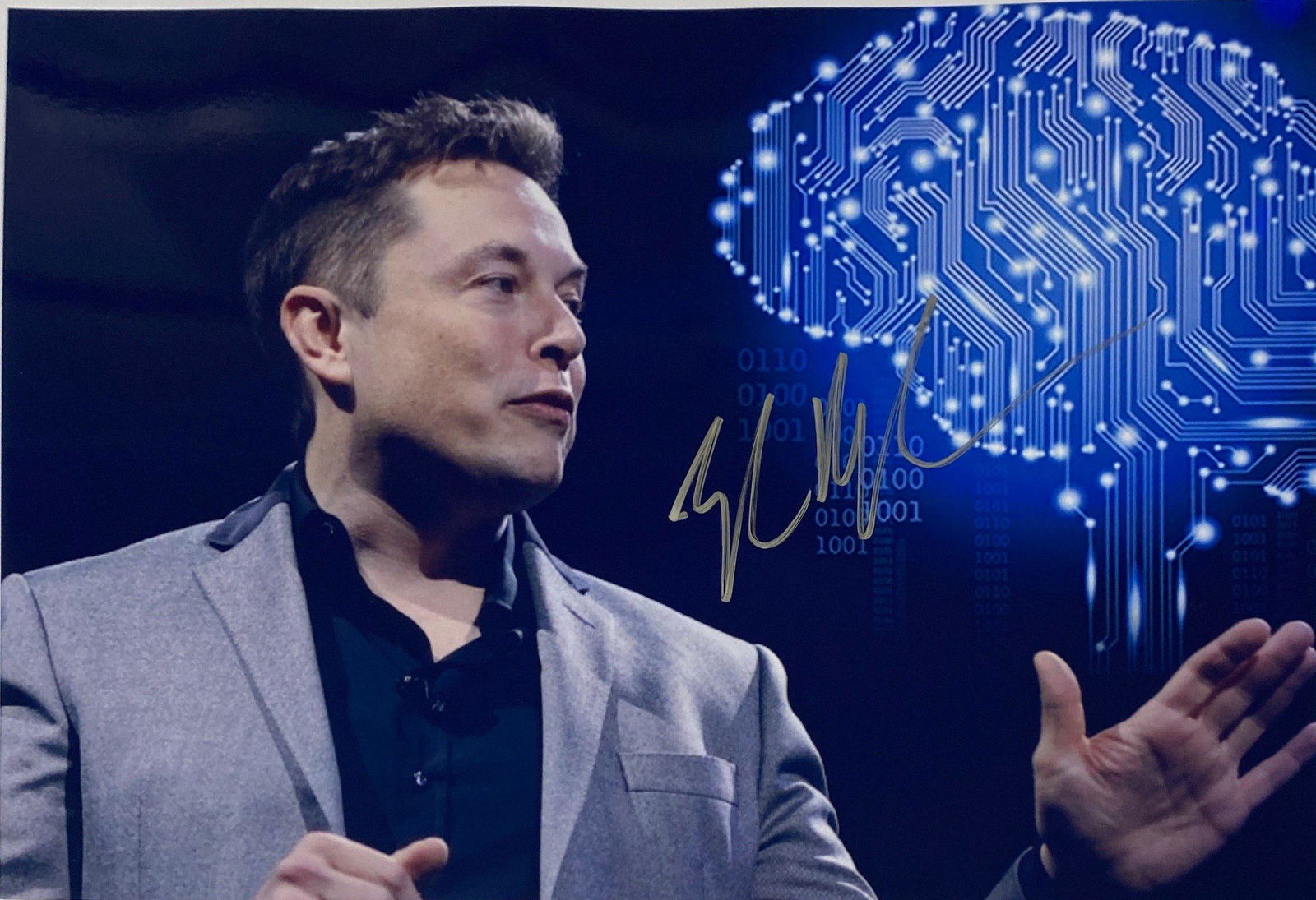 Autograph Signed Elon Musk Photo (1 of 1)
