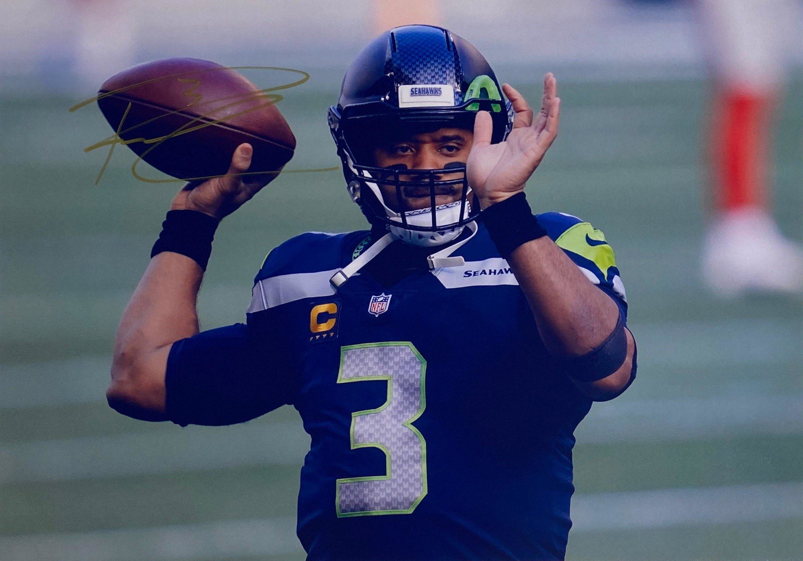 Autograph Signed Russell Wilson Photo: Category: Autograph CollectiblesAutographed by:Russell WilsonSize : 8" x 10"Item is in great condition with no damage, unframed and certified.Please kindly read our Terms and Conditions before bidding