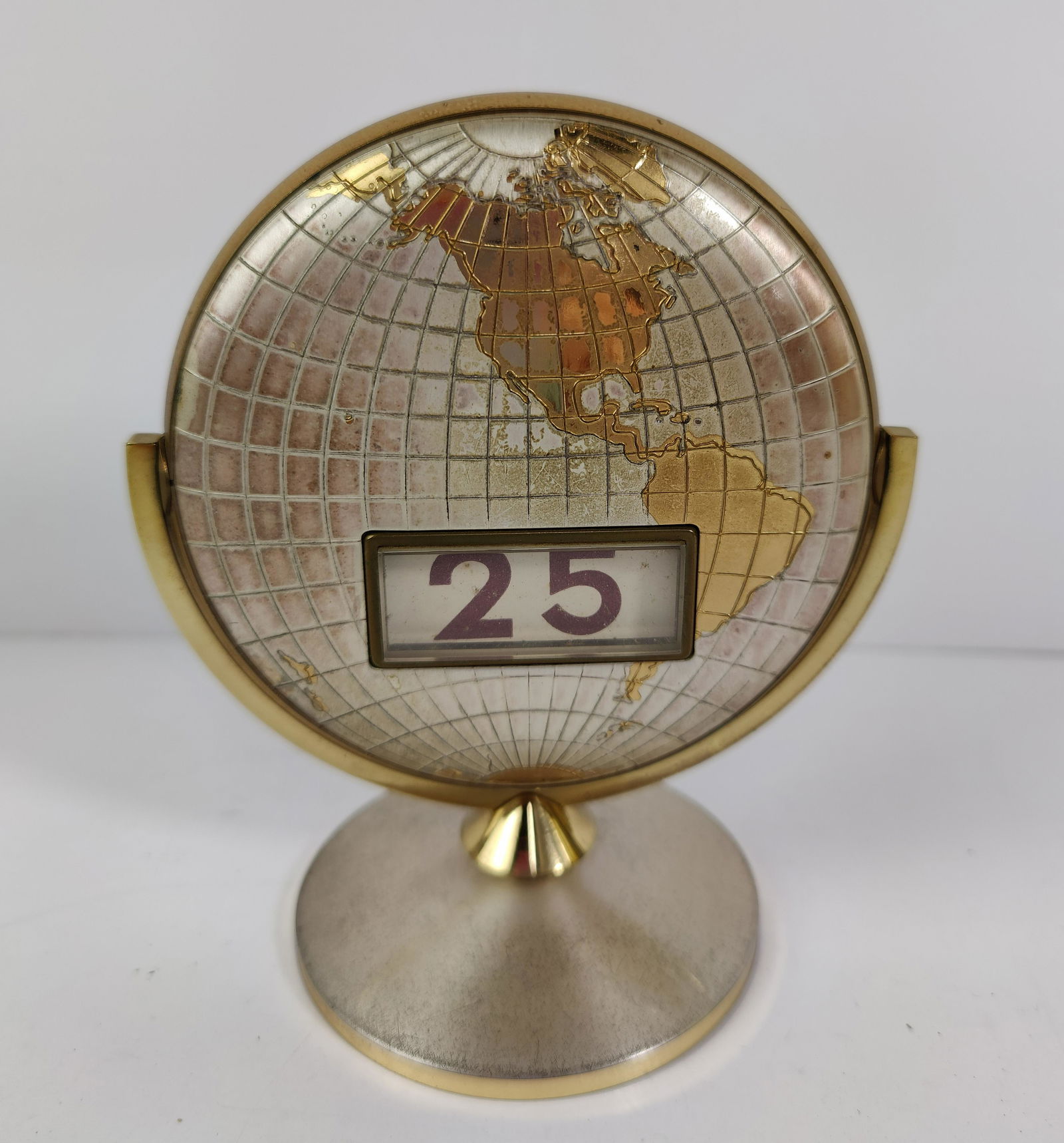 German Art Deco World Atlas metal perpetual calendar (1 of 9)