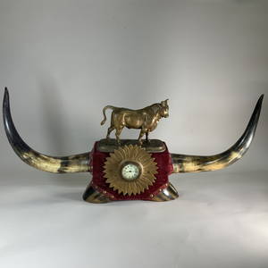 VINTAGE BULL HORN MANTLE CLOCK