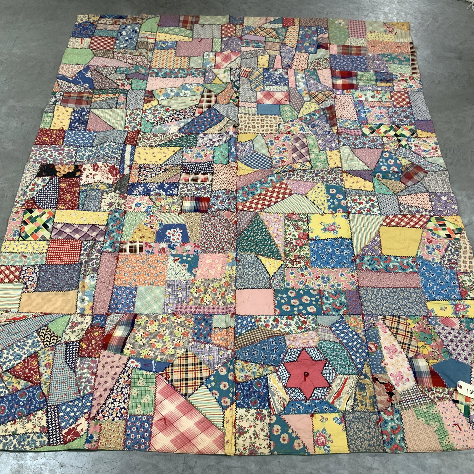 Crazy Quilt 70 x 88 (1 of 7)