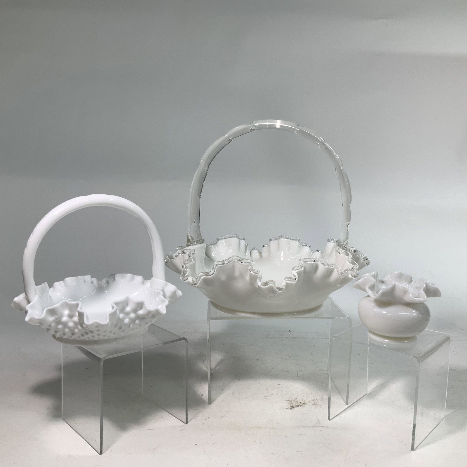 Fenton Baskets (1 of 4)
