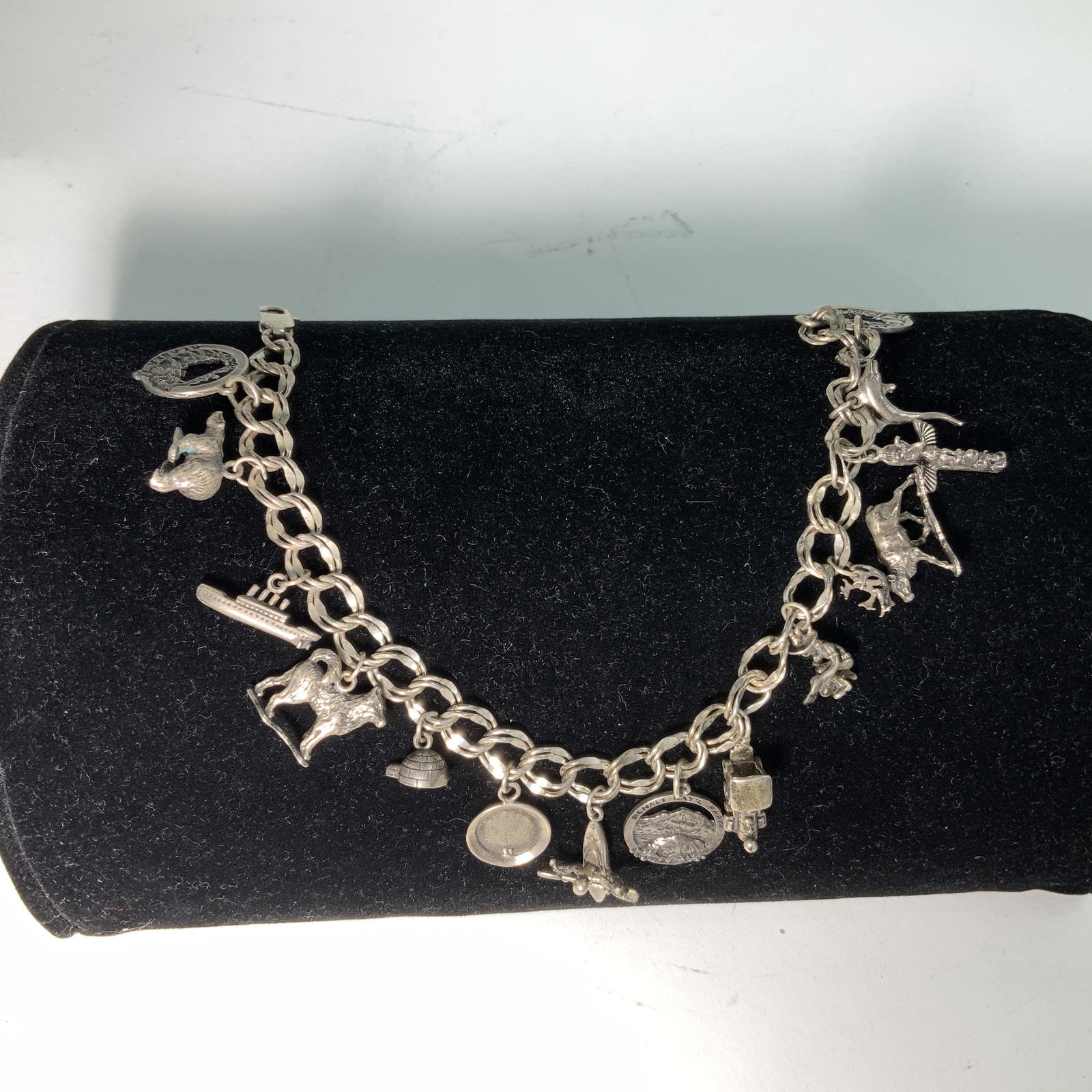 Sterling Alaskan theme Charm Bracelet (1 of 9)
