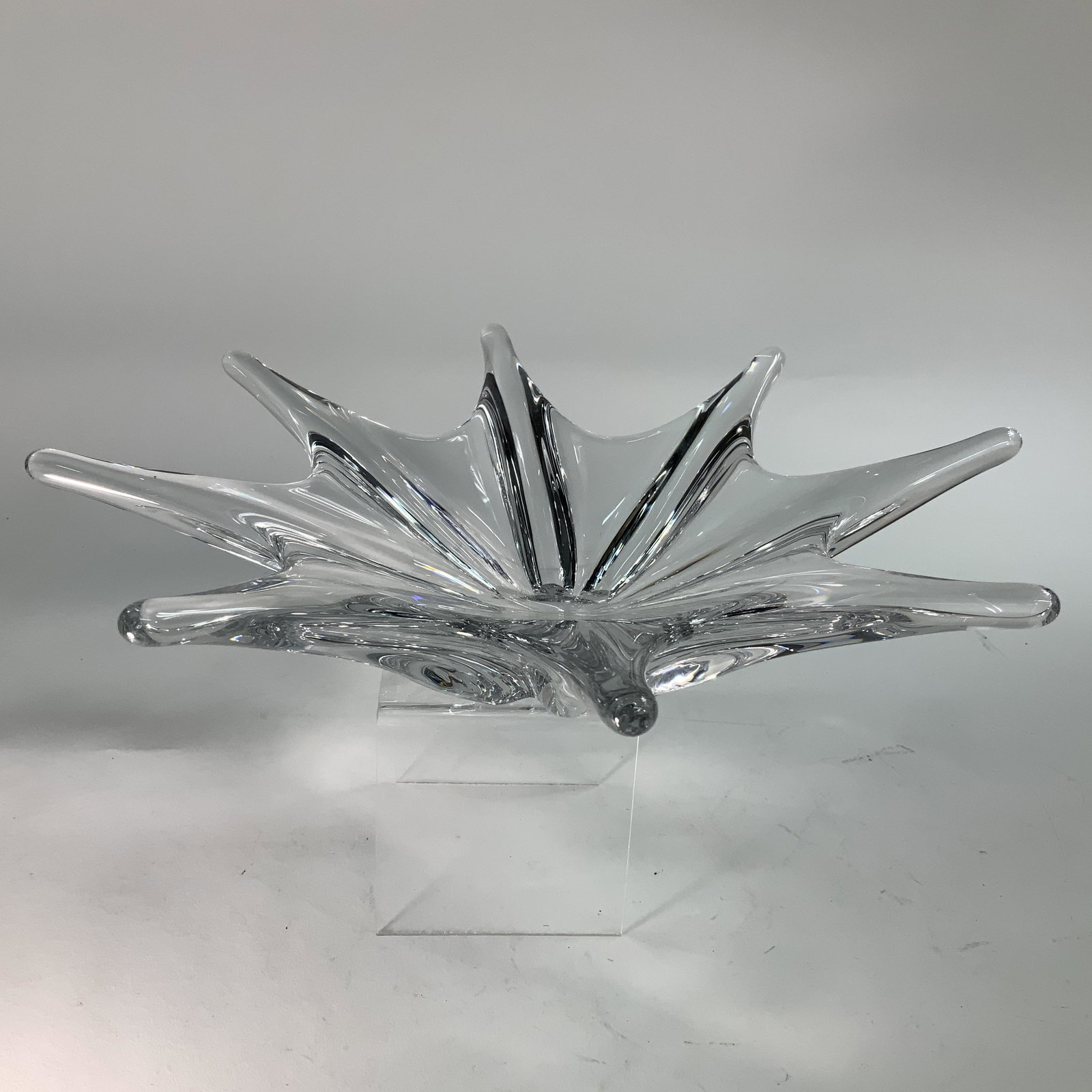 Crystal Glass Baccarat Starburst Bowl MCM: Measures 14 inch
