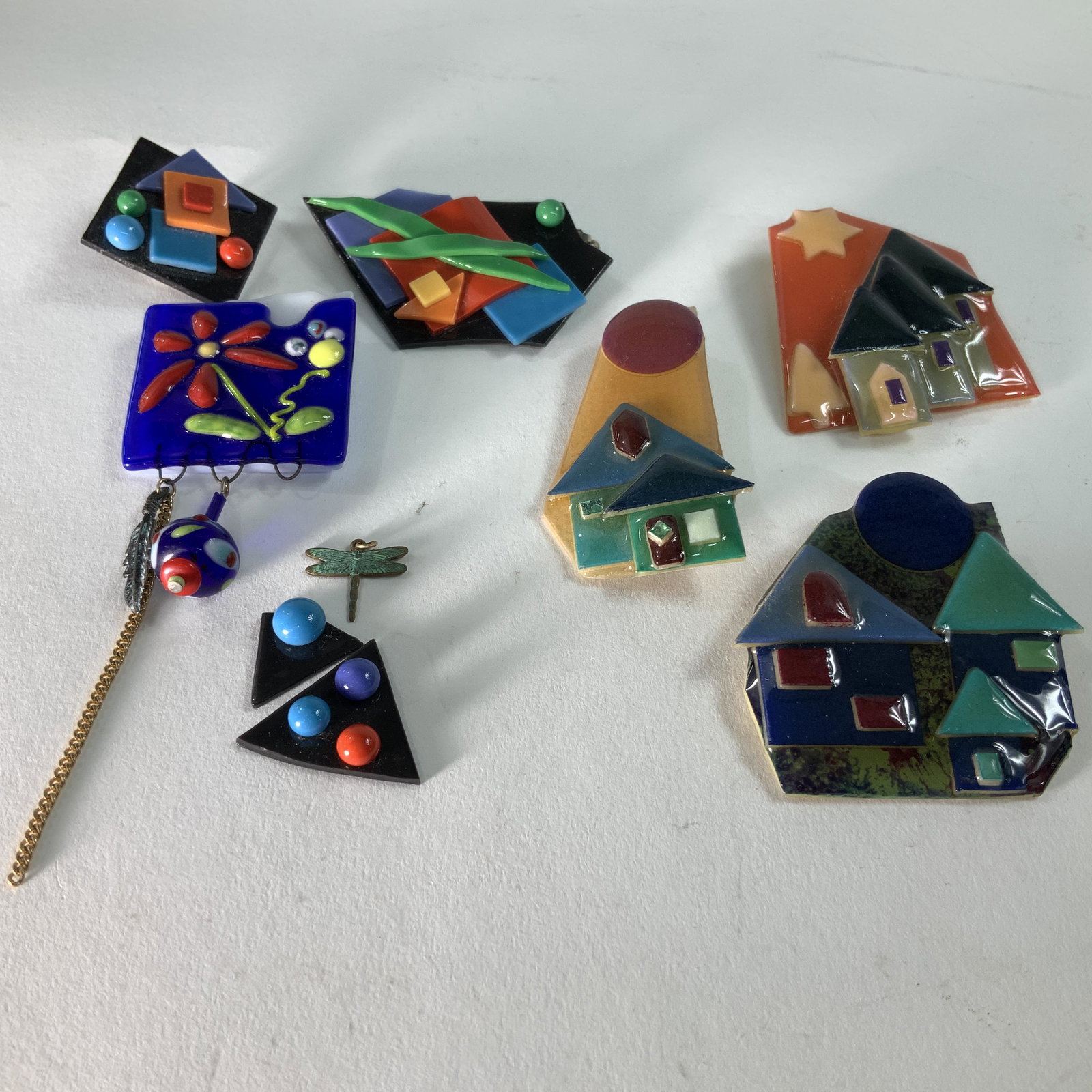 Lot of 6 House of Pins by Lucinda: House designs. See pic for condition