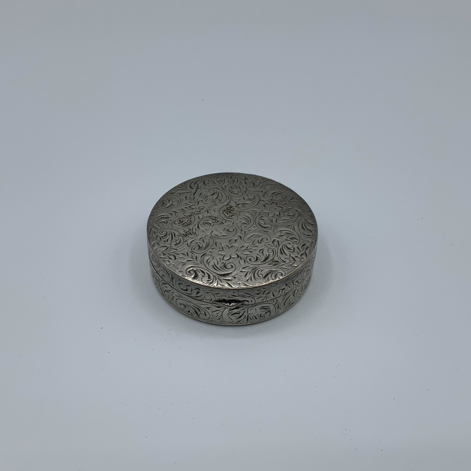 Lot Box and Cup: See markings in pictures