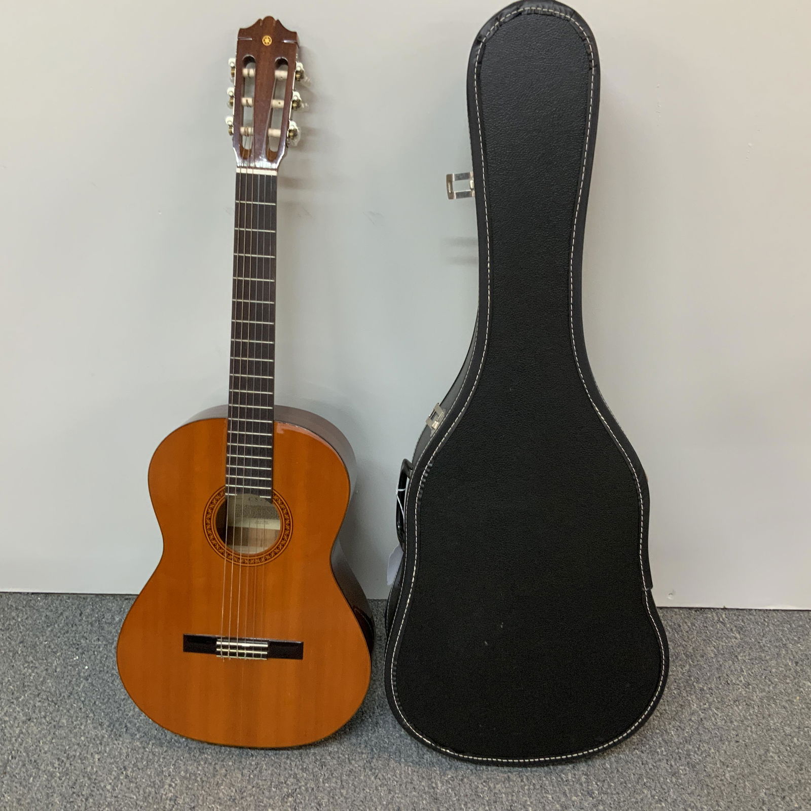 Yamaha Cs 100 Guitar