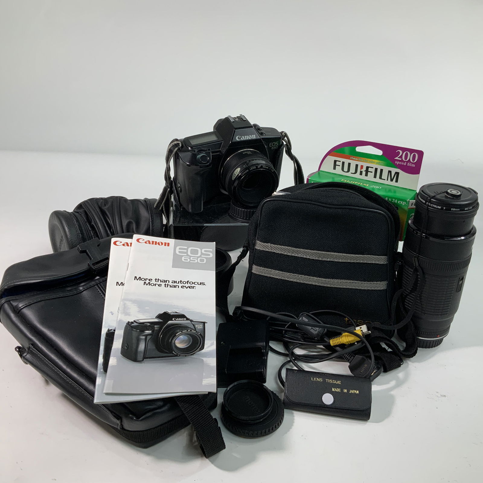 Canon EOS 650 Camera (1 of 6)