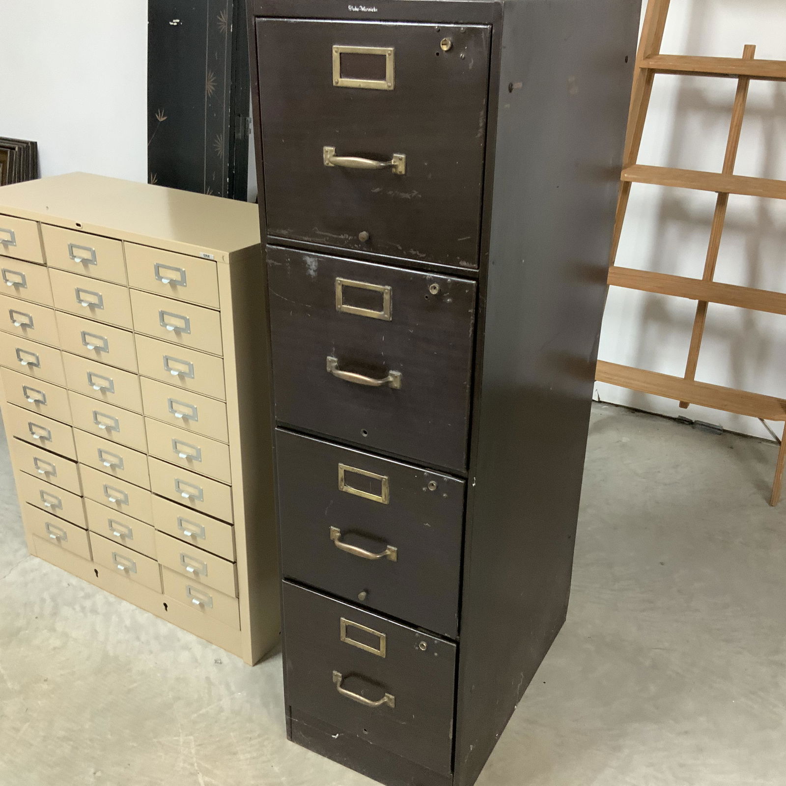 Filing Cabinets (1 of 6)