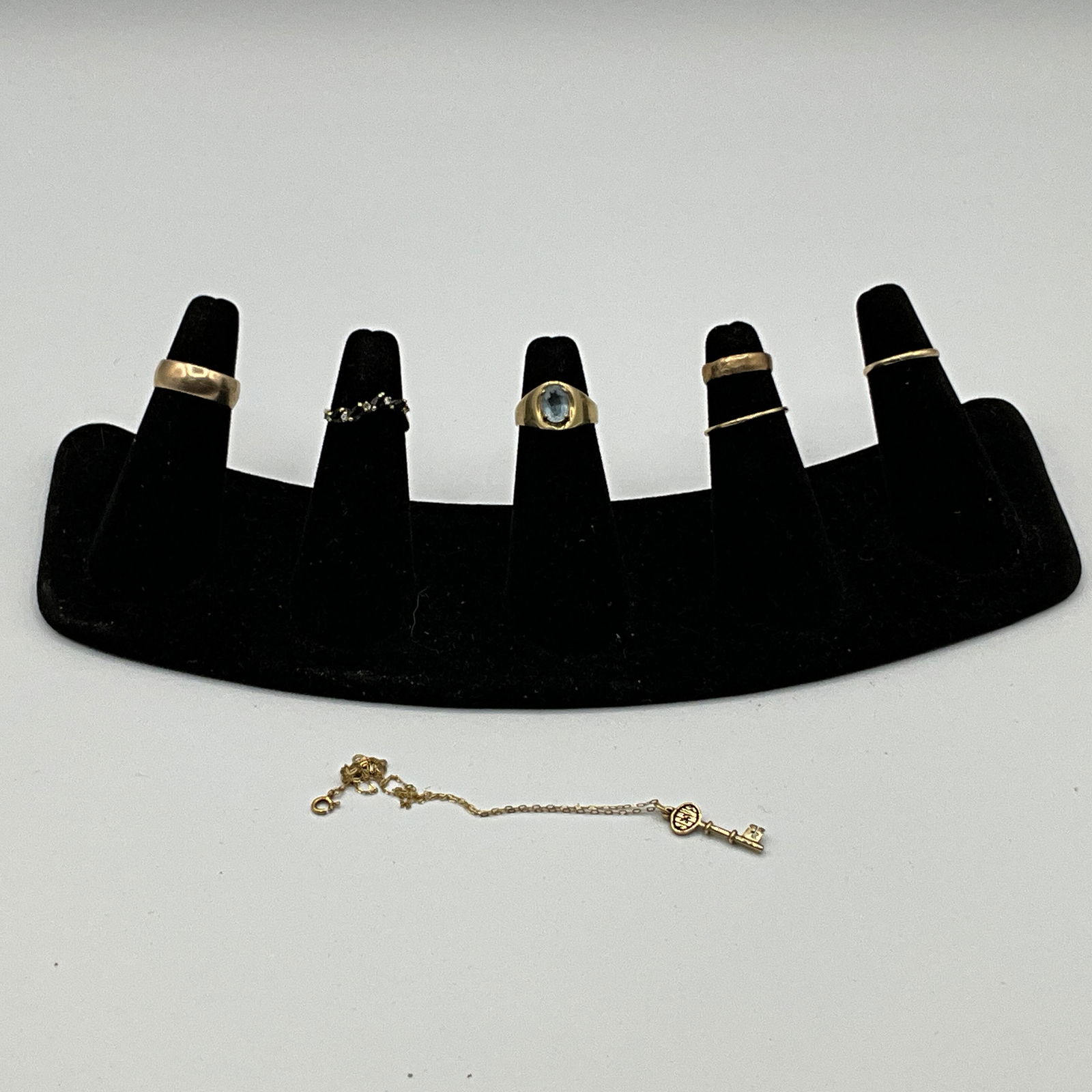 Lot of 14K 6 Rings, 1 Necklace (1 of 8)