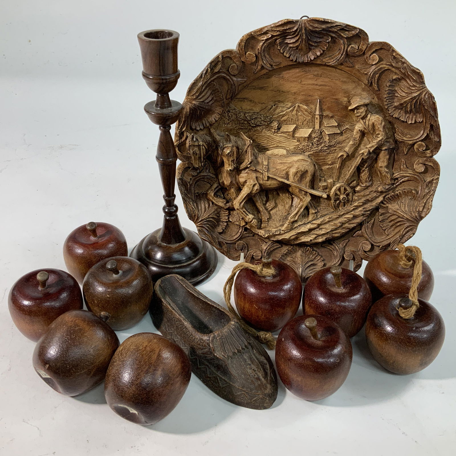 Wooden Craft Items Auction