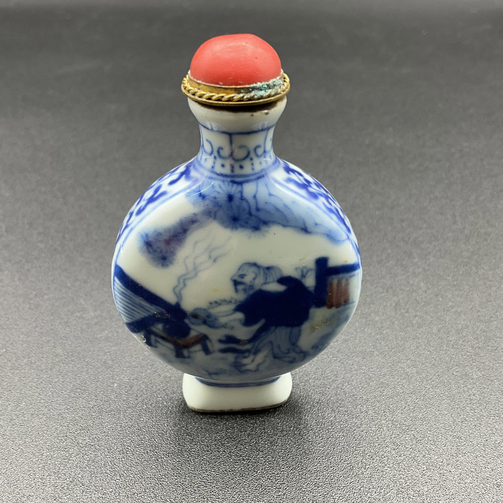 Chinese Snuff Bottle (1 of 4)