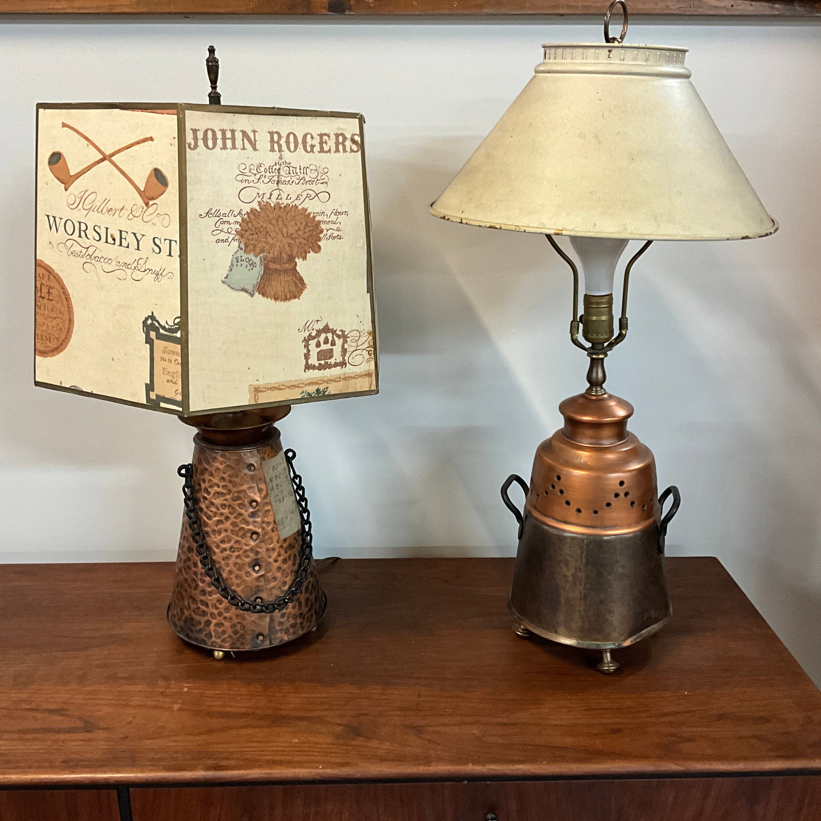 Pair of Copper Lamps: Home decor Item