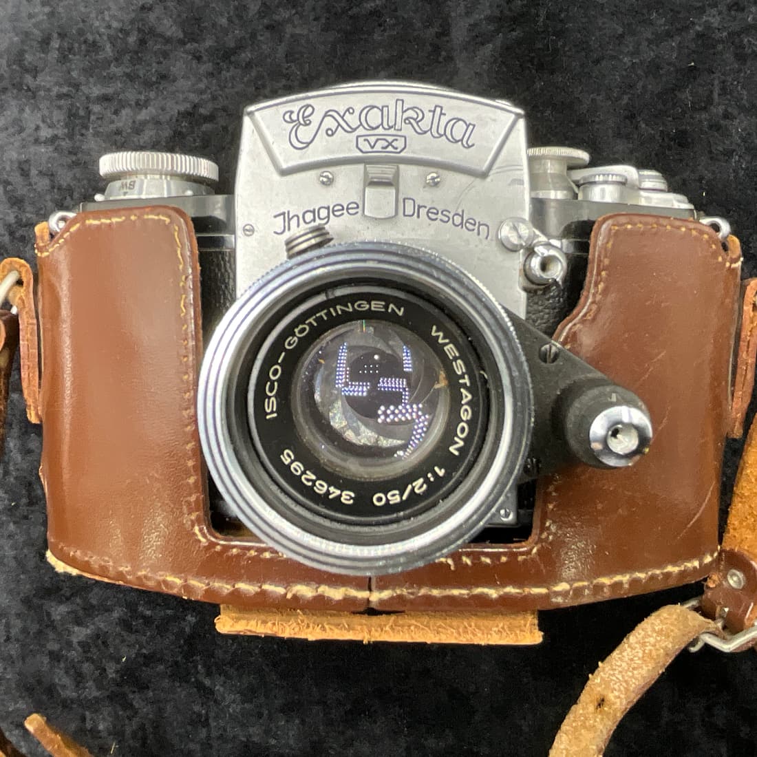 Ihagee Dresden Exakta VX 35MM Camera (1 of 2)