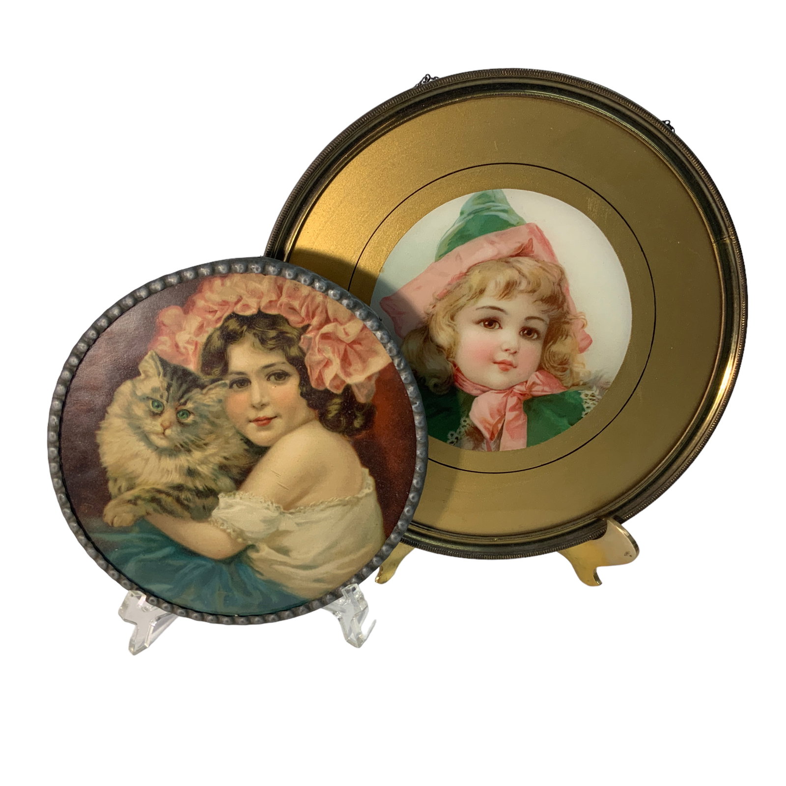 Pr Round Metal Framed Pictures of Girls: Pr Round Metal Framed Pictures of Girls Measure 7 3/8” and 10 3/8”