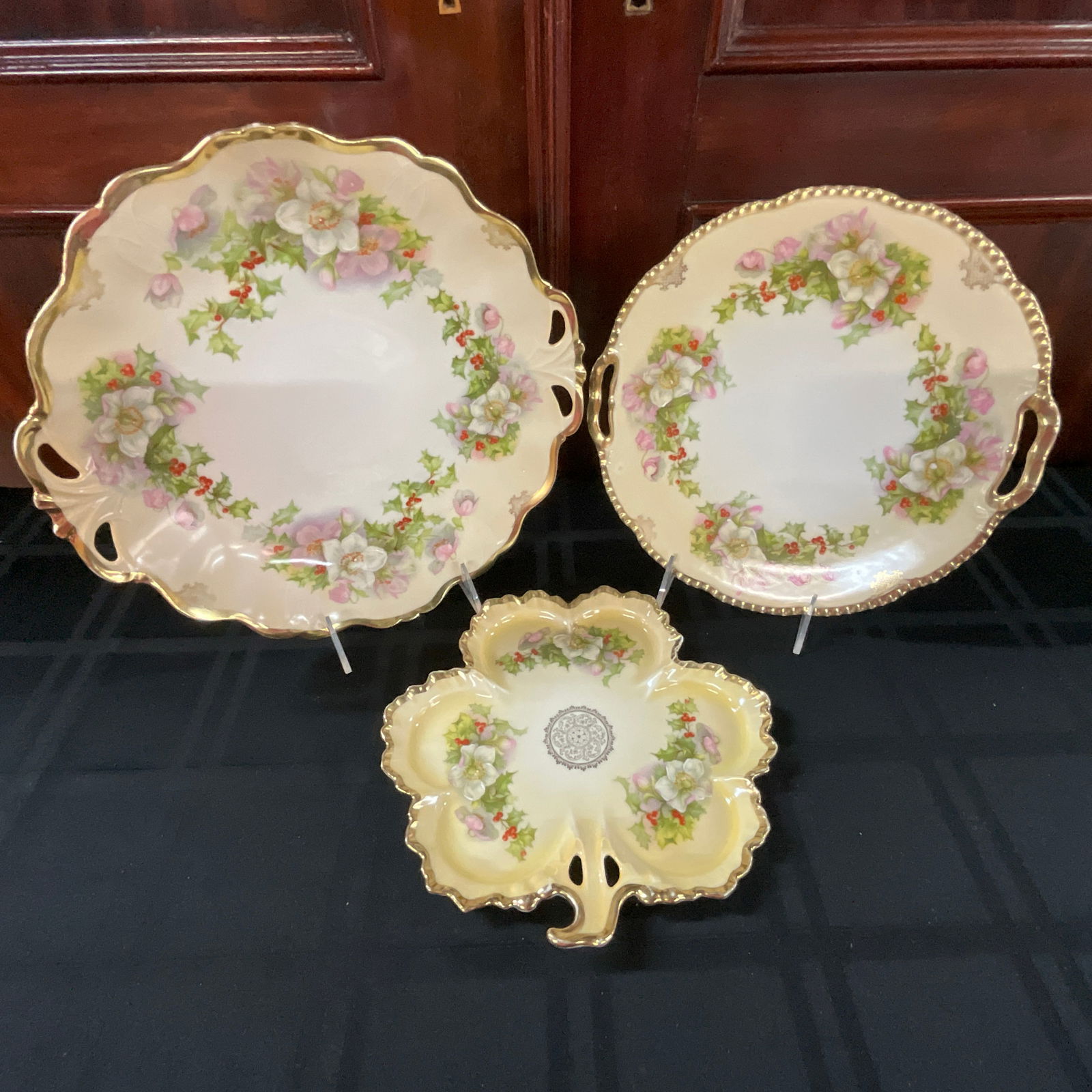 Prussia Christmas Rose (1 of 5)