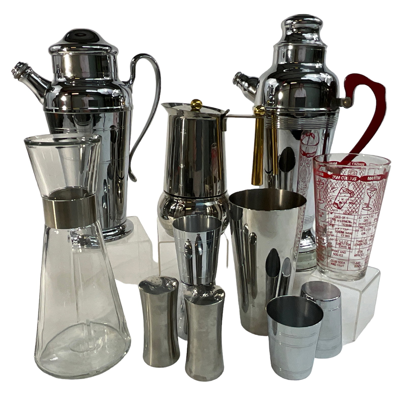 Large Lot of Mid-Century Modern Drinkware (1 of 5)