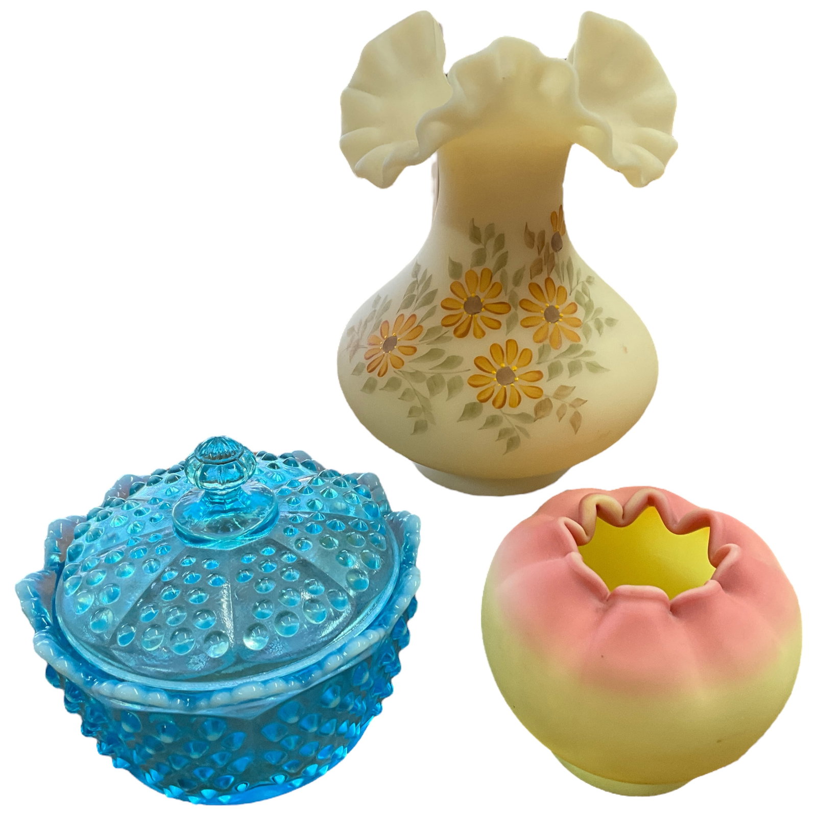 Fenton Art Glass, Lot of 3: Lot of 3 vintage pieces of Fenton art glass. Largest piece measures 7" tall, and 5" in diameter.