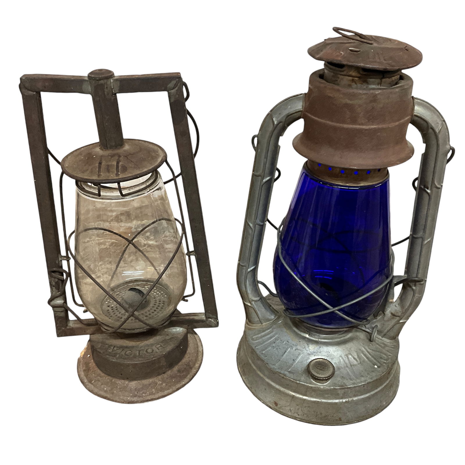 Pair of Dietz Kerosene Lanterns (1 of 5)
