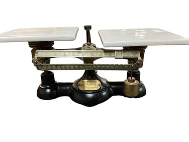 Ohaus Porcelain Plate Balance Scale