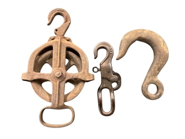 Iron Hooks, Pulley