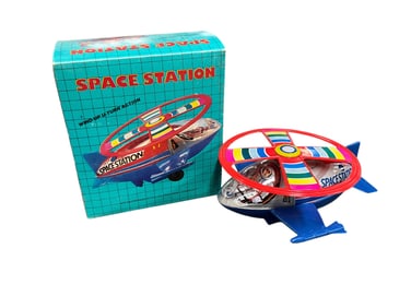 Lithographed Tin/Plastic Wind-up Space Station