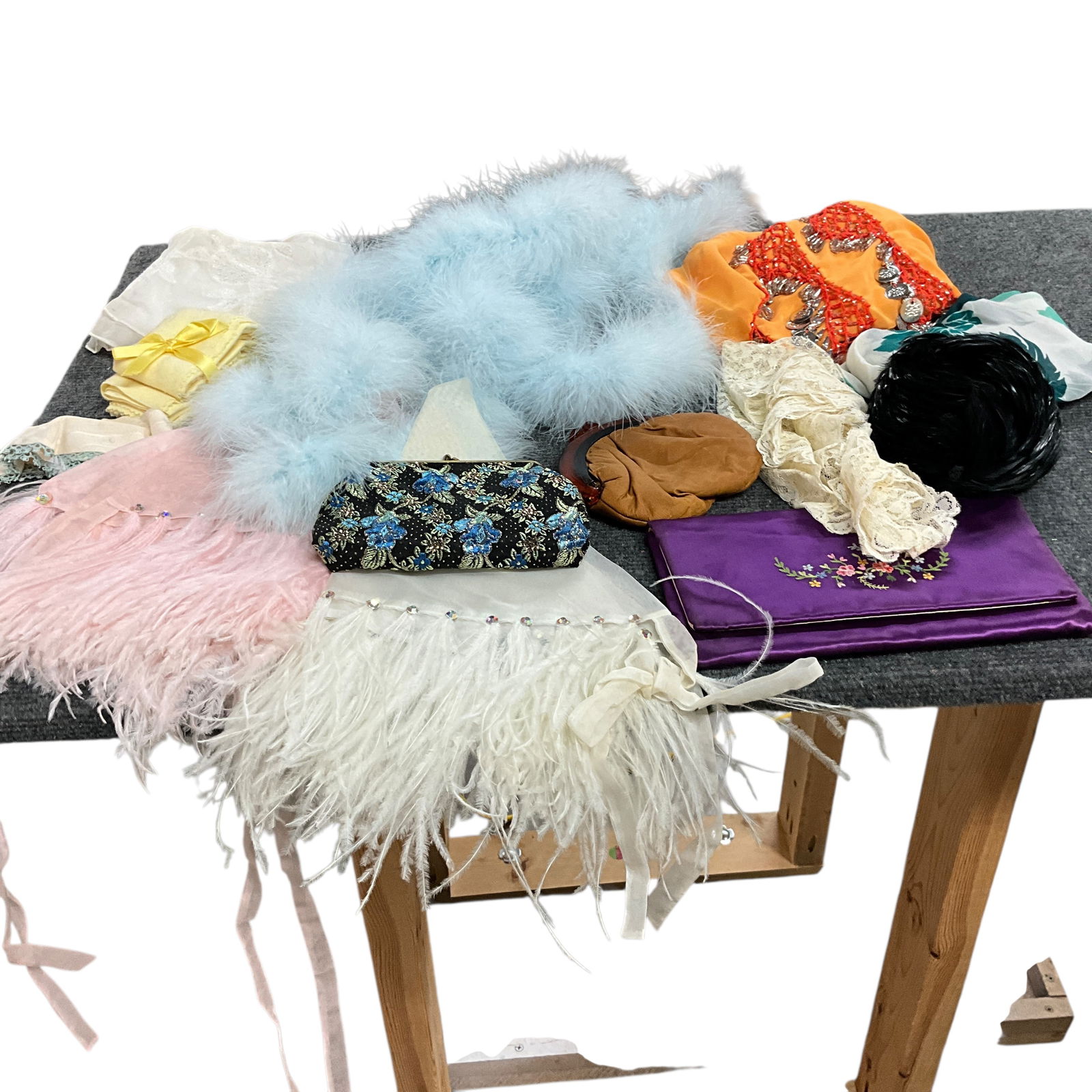 Lot of Women's Accessories (1 of 6)