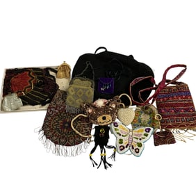Large Lot of Beaded/Decorated Purses, coin purses, and purse necklaces