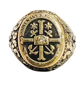 St Mary's of Notre Dame Class RIng 14k