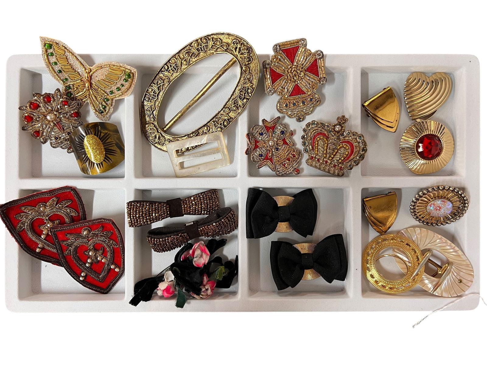 Vintage Patch Pins, Shoe Clips and Other Neat Stuff (1 of 9)