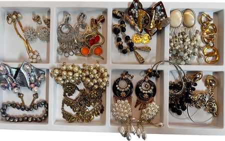 Vintage Costume Jewelry-Earrings