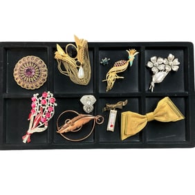 Vintage Jewelry-Brooches/Pins