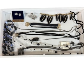 Vintage Jewelry-Gothic
