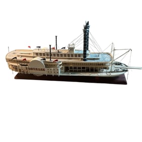 Paddlewheel Steamer "Robert E. Lee" Model