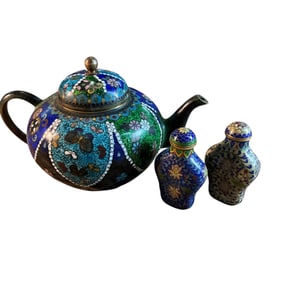 Cloisonne Teapot & Snuff Bottles