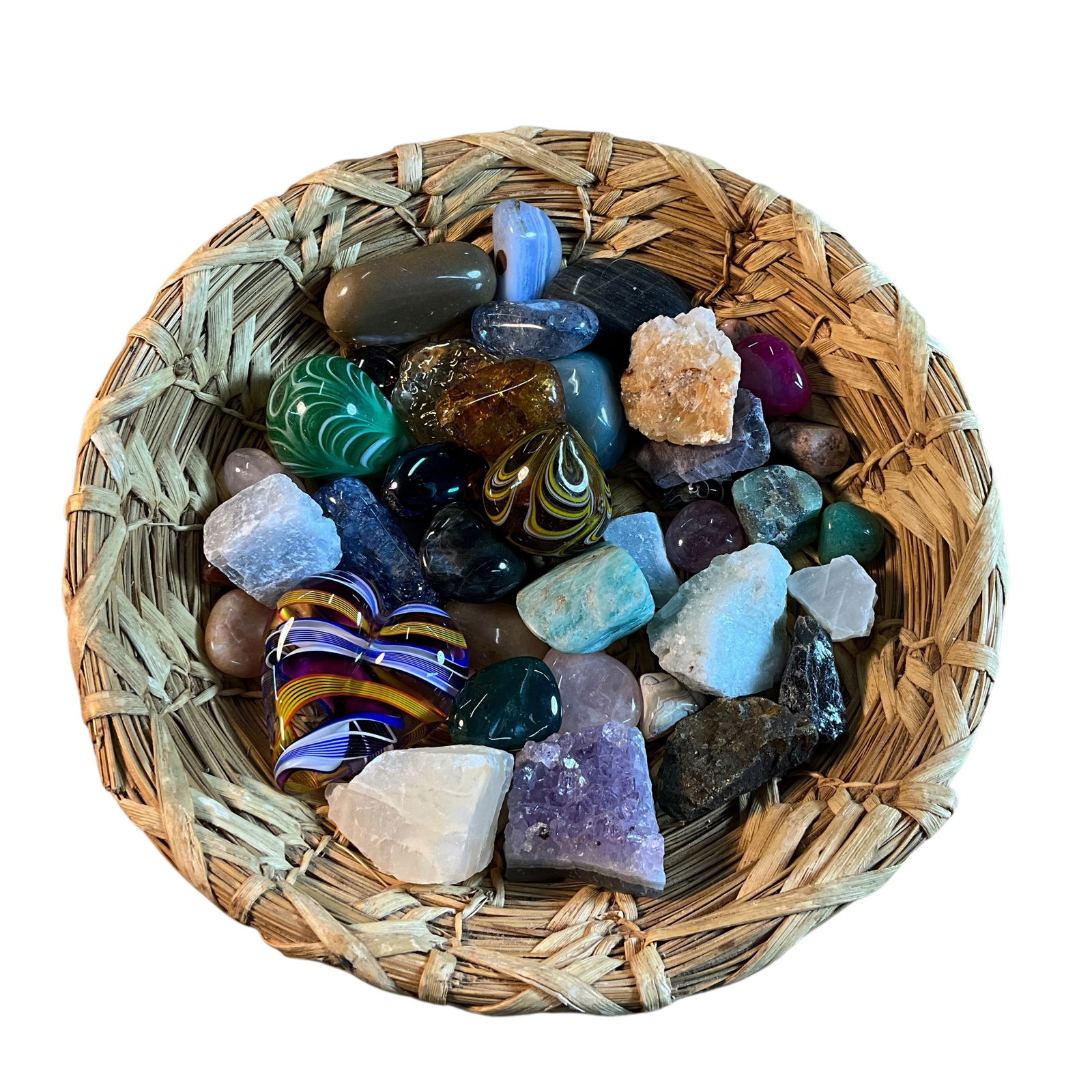 Lot of Polished & Unpolished Stones, Art Glass: Lot of Polished & Unpolished Stones, Art Glass. Amethyst, Quartz, tourmaline, Rainbow Obsidian, and three art glass drops, one heart shaped. In a small circular basket.