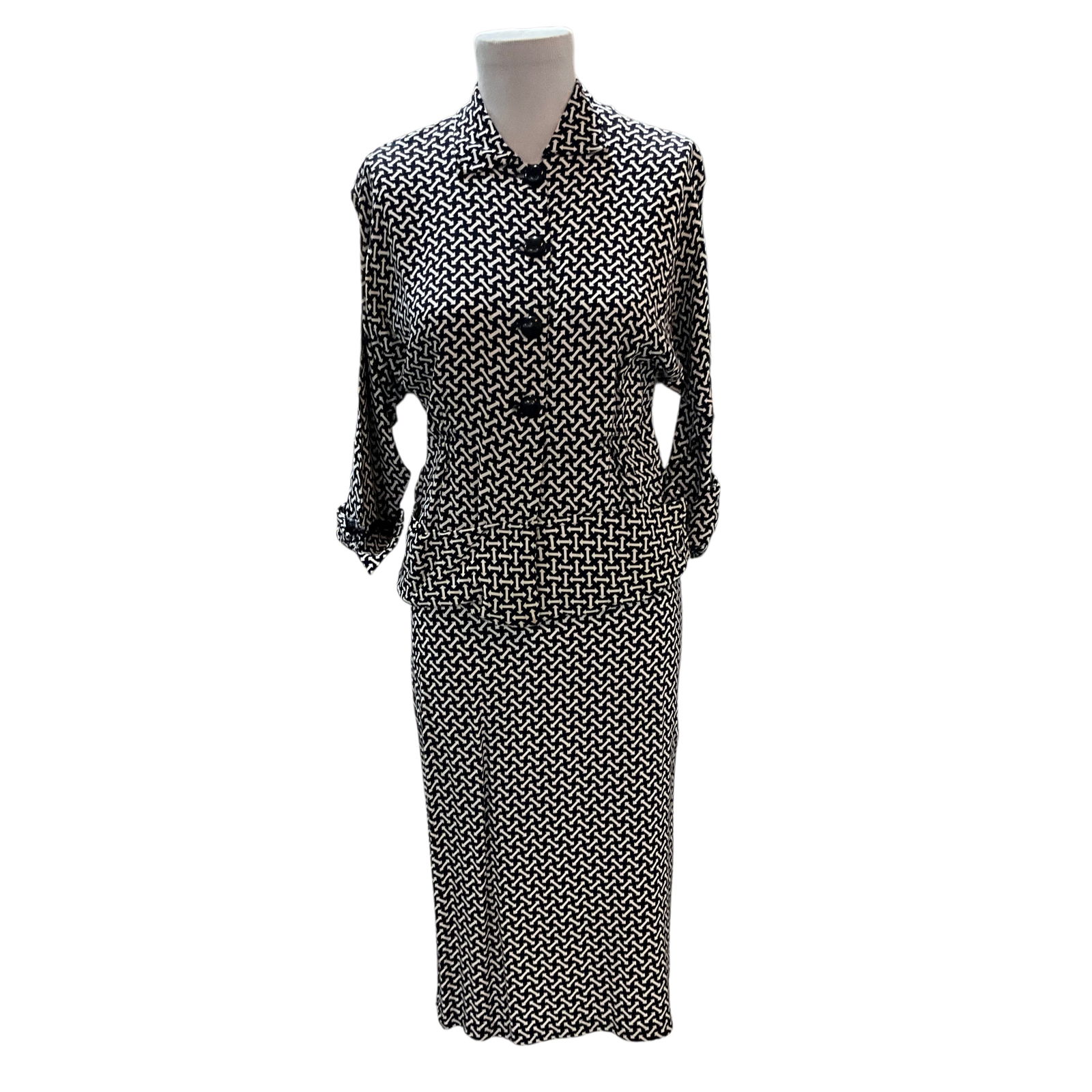 Vintage Patterned Ladies Suits (1 of 4)