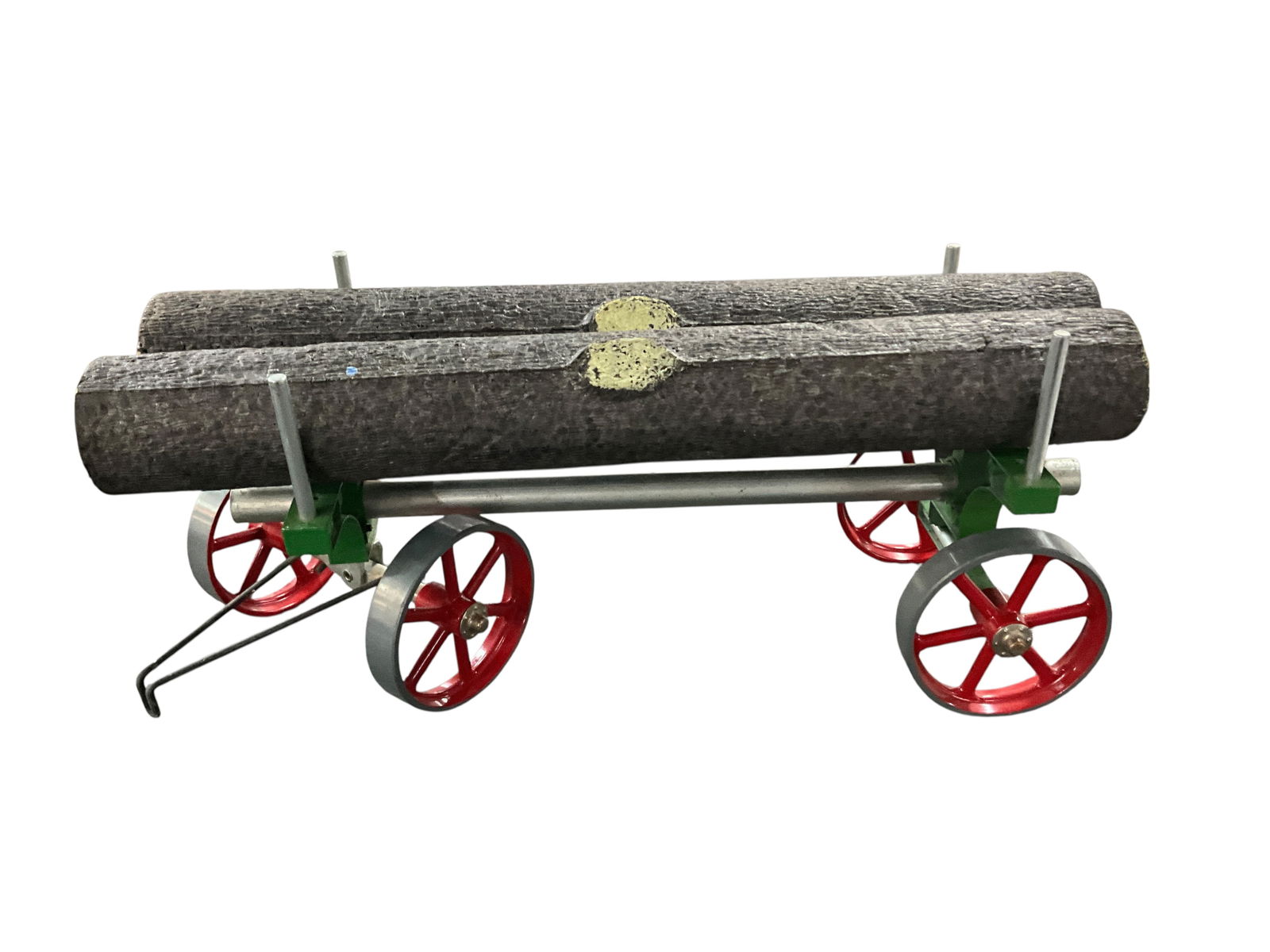 Mamod Toy Log Trailer: Mamod Toy Log Trailer, for use with Mamod Steam tractors (Lots 145, 146). All metal construction with two foam logs. Manufactured by Malins (Engineers) Ltd. England.