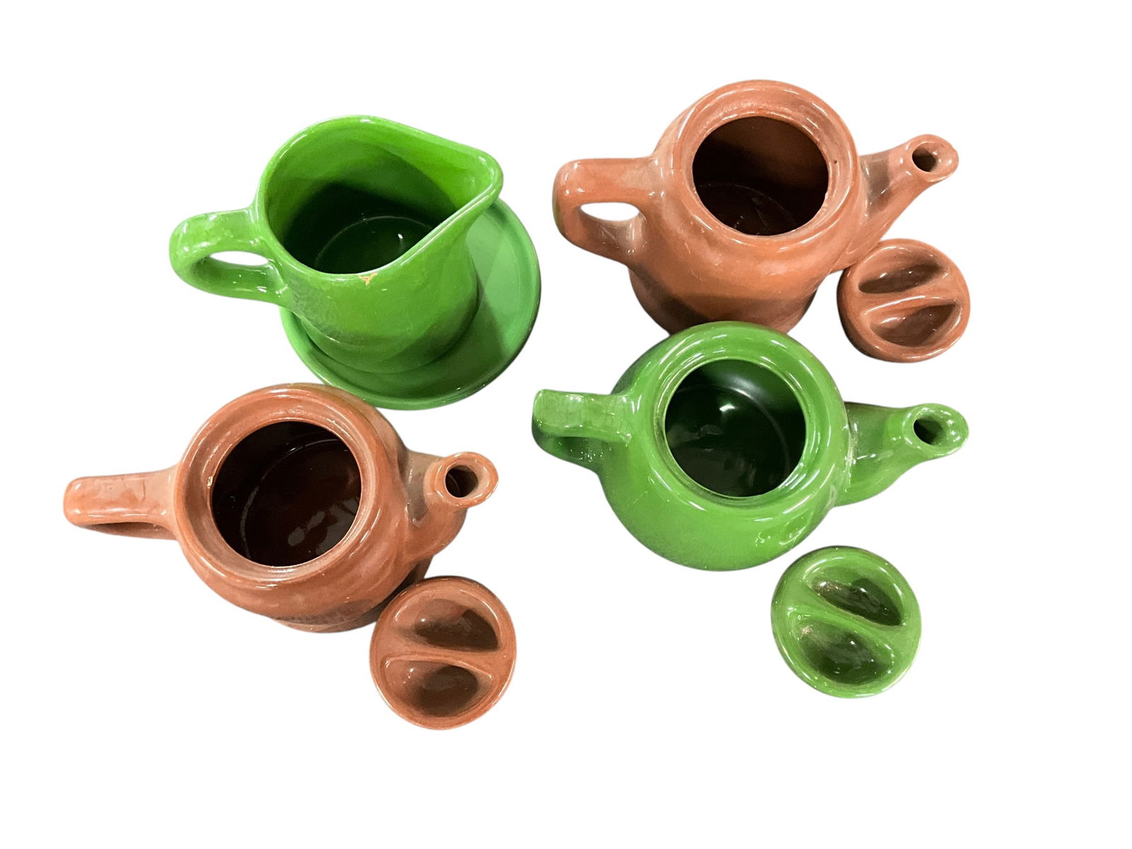 SS Keewatin Teapots - 4