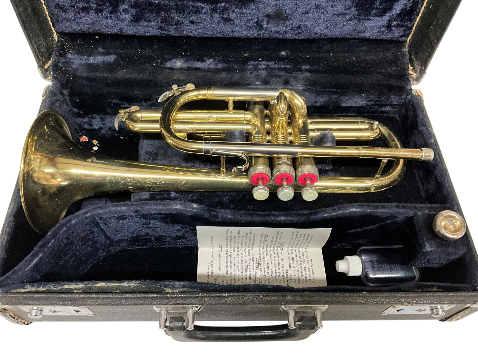 Conn Director Model Cornet: Conn Director Model Cornet. 1950's model, keys and pads are in good condition.
