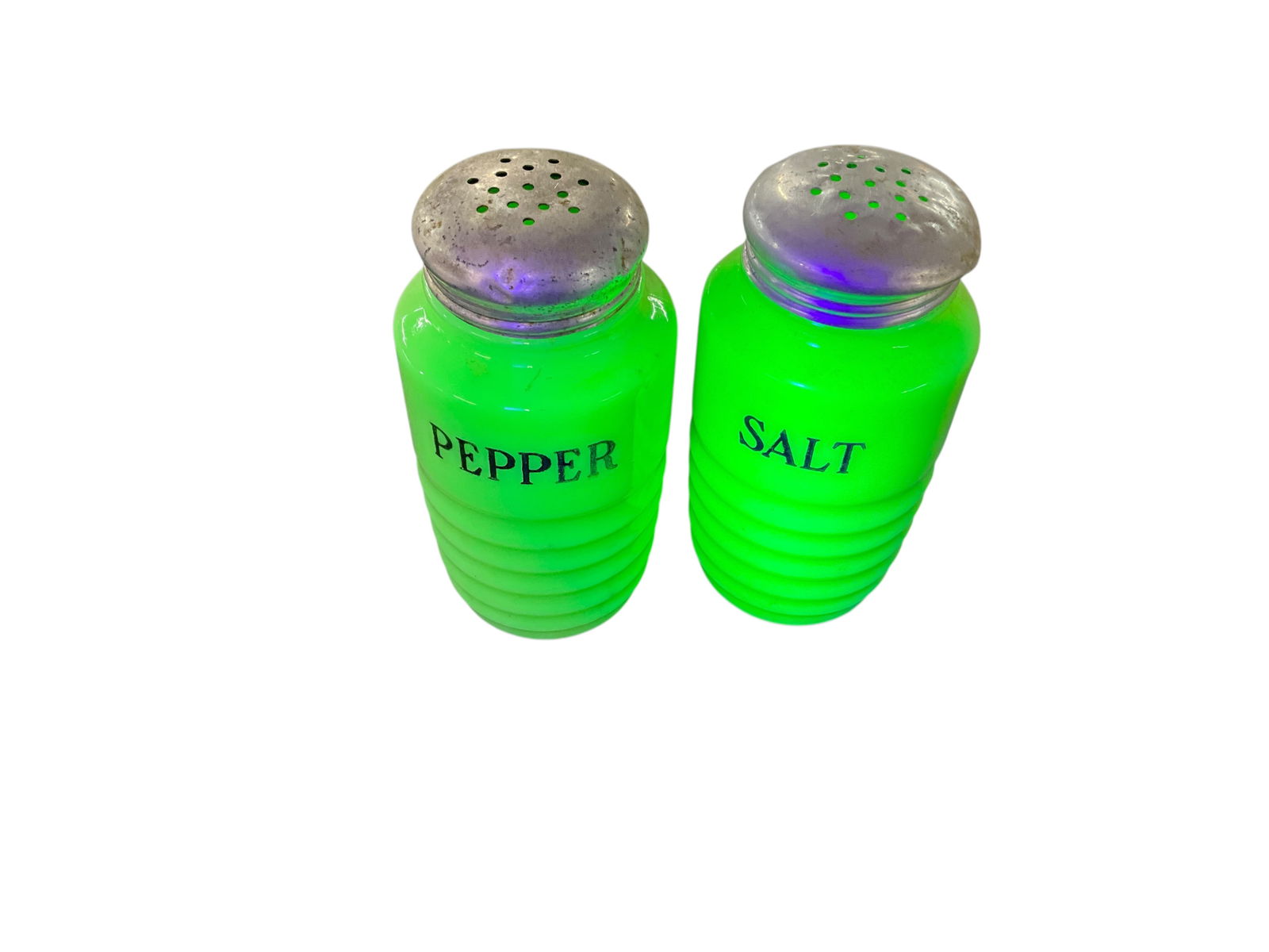 Jeannette Beehive Jadeite Salt & Pepper: Jeannette Beehive Jadeite Salt & Pepper. These are reactive, and fluoresce brightly under UV light. Approx. 5" high.