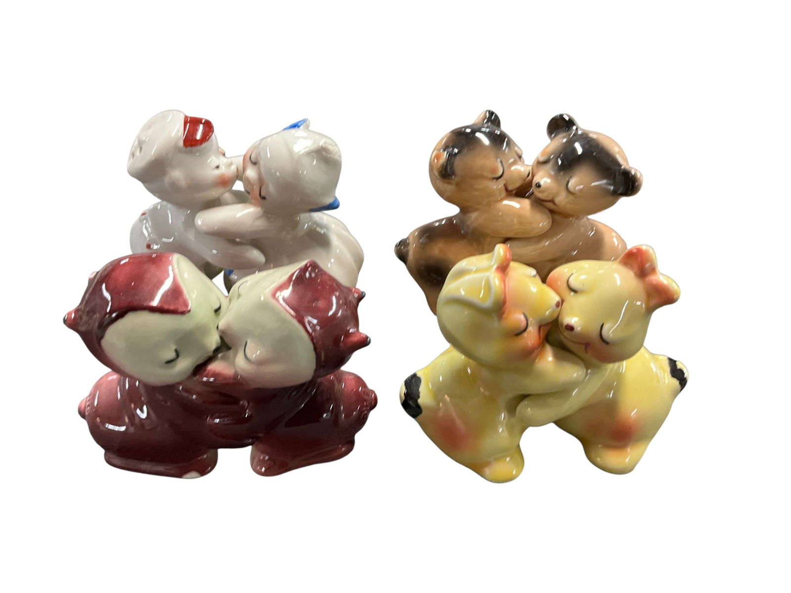 Vintage Van Telligen S&P: Collection of four vintage Van Tellingen shaker sets. Includes Bunnies, Bears, Bendel Love Bugs, and Dutch Boy and Girl.