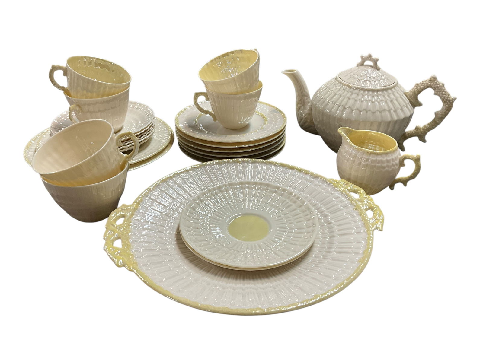 Large Collection of Belleek China (1 of 18)