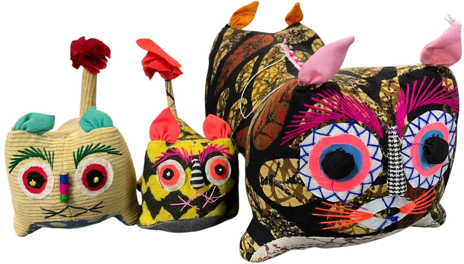 Shaanxi Cats- Colorful Soft Sculptures: Shaanxi Cats- Colorful Soft Sculptures. Whimsical and colorful soft sculpture cats from the Shaanxi Province of China. Sizes range from approx. 4" to 10" long. From the collection of the Kruizenga Art