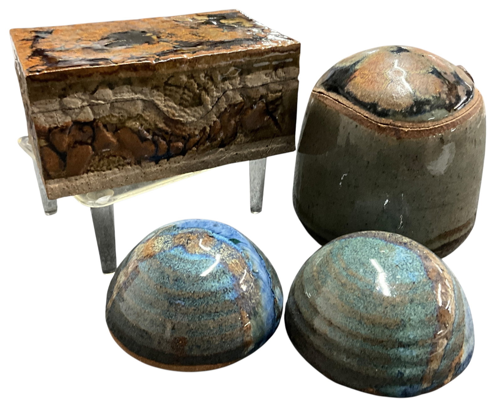 Two Art Pottery Boxes, and Two Paperweights (1 of 4)