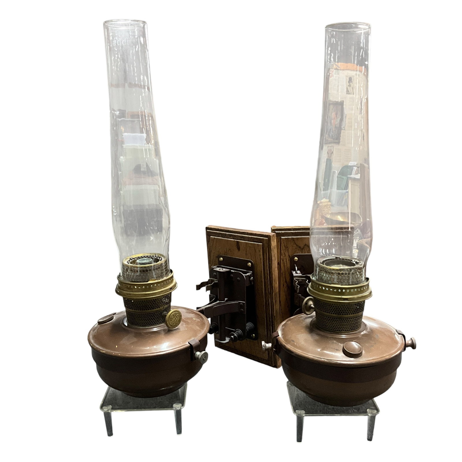Pair Aladdin Wall Mount Oil Lamps w/ Brackets & Wick Cleaners (1 of 5)
