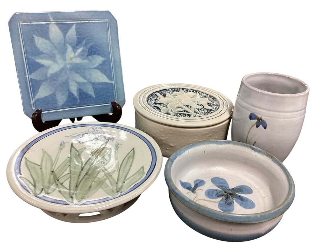 Studio Pottery Blue & White Assorted Tableware Group (5 Pieces) (1 of 7)