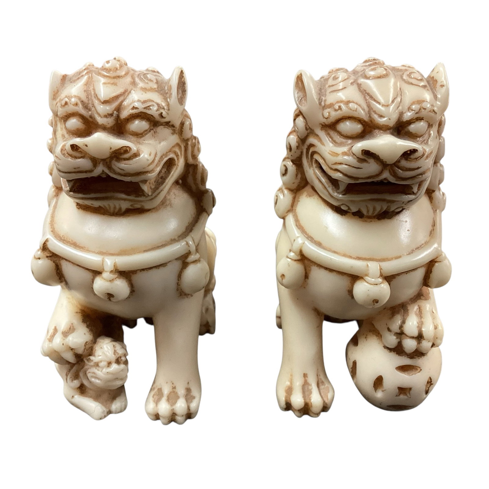 Pair of Asian-Style Guardian Foo Dog Lion Figurines (1 of 4)